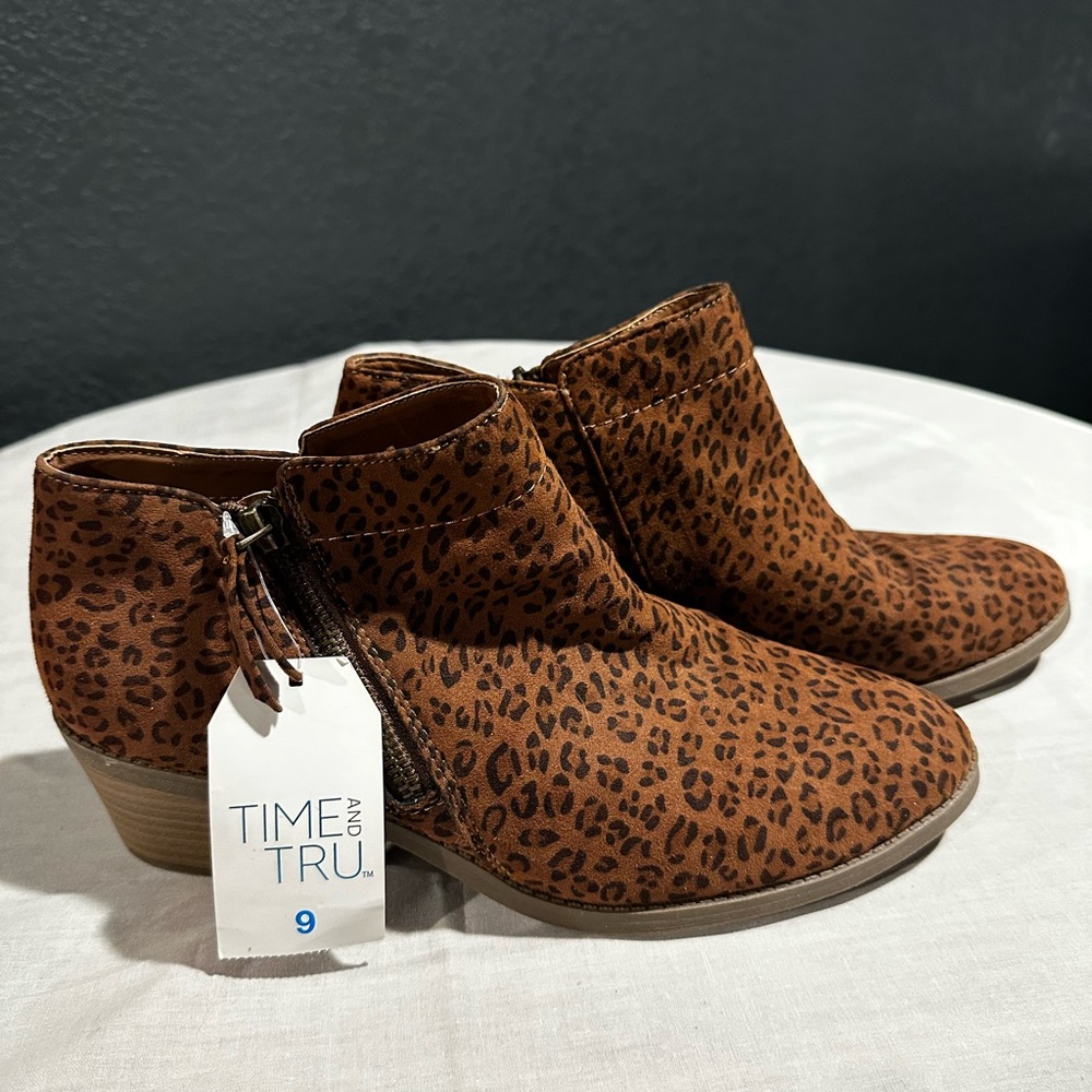 Time and Tru Women's Brown Leopard Ankle Booties
